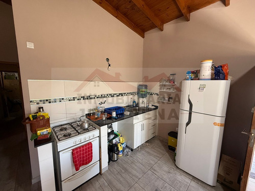 Casa 2 Dormitorios En Venta - Calle Arenales E/ 55 U 57 - General Belgrano. A Pocas Cuadras De Avenida Principal Sobre Calle Asfaltada.
