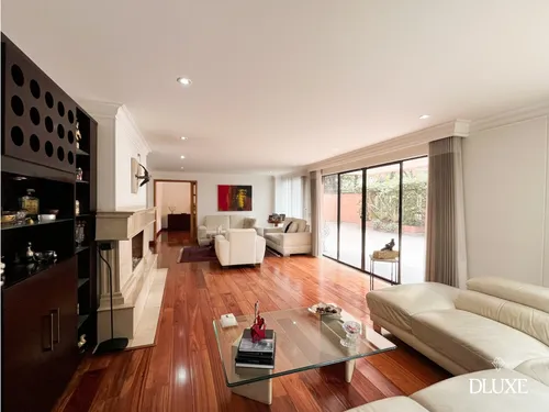 Vendo, Apartamento En La Carolina, 4 Habitaciones Para Inversión