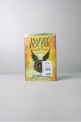 Livro Harry Potter And The Cursed Child