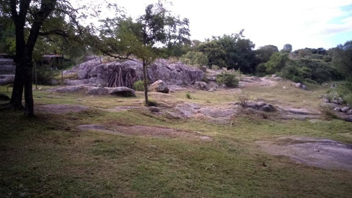1 Hectárea De Campo Con Arroyo De Agua Dulce Que Atraviesa El Lote
