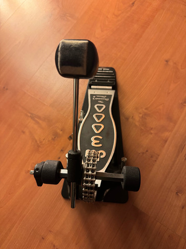 Pedal De Bombo Sencillo Dw Serie 3000 (Usado)