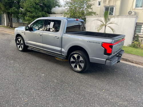 Ford F-150 Lightning Platinum 2022