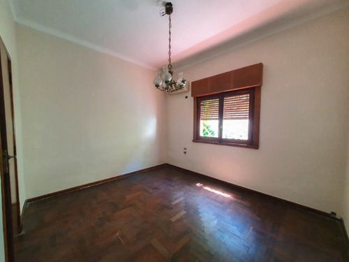 Imagen 11 de 14 de Chalet En Venta En Castelar Sur