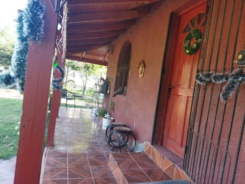En Venta Casa Con Terreno De 1.030 Mts2, San José De Maipo