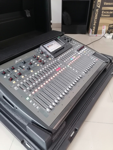 Behringer X32 