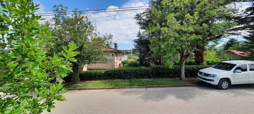 Imagen 17 de 30 de Chalet En Venta De 3 Dormitorios C/ Cochera En Villa Giardino