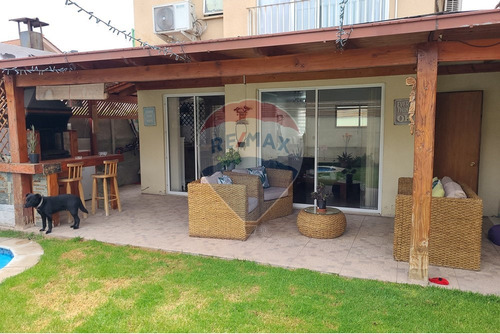 ¡tu Casa Soñada En Huechuraba Espera Por Ti!