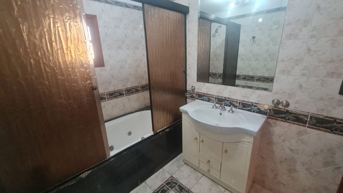 Alquiler De Casa 5 Ambientes En San Justo,