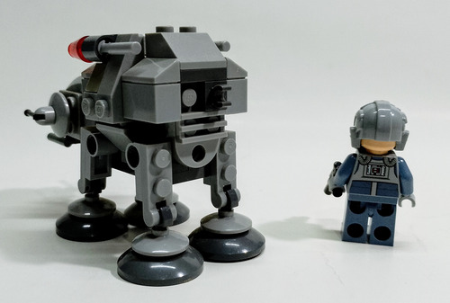 Lego Star Wars Microfighters At-at # 75075 Imperial Walker (Usado)