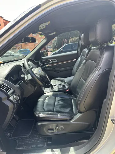 Ford Explorer 2.3 Limited 4x4