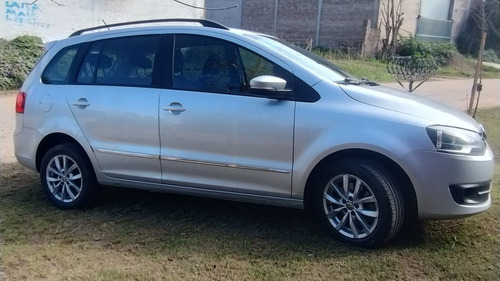 Volkswagen Suran 1.6 Highline 101cv