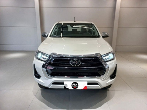 Imagen 5 de 15 de Toyota Hilux Srx 4x4 At
