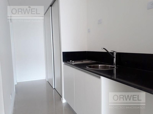 Imagen 9 de 10 de Oportunidad! Edificio Liberateur! Excelente! 104 M2. C/ Cochera.