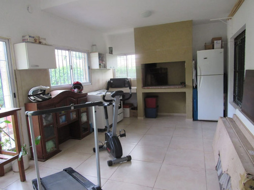 Imagen 13 de 26 de Casa 3 Dormitorios Con Amplio Parque Villa Allende