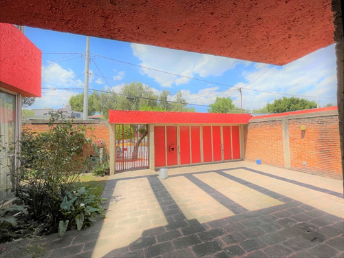 Imagen 23 de 29 de Satélite Casa Venta 5 Recámaras 4 Baños 3 Estacionamientos Jardín Desniveles