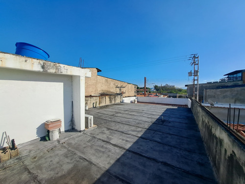 Vendo Bella Casa En Turmero En Urbanizacion La Flor, Precio De Oportunidad