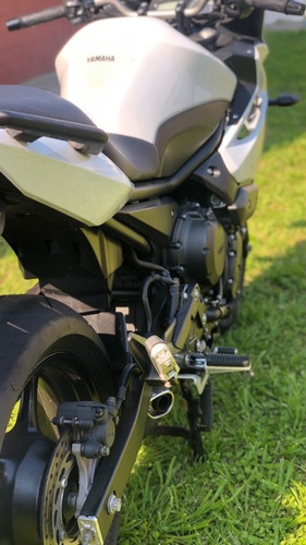 Imagen 4 de 4 de Yamaha Xj6