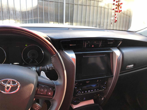 Toyota Sw4 2.8 Srx 177cv 4x4 7as At 2019