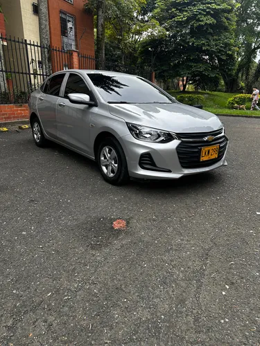 Chevrolet Onix 1.0t Automática