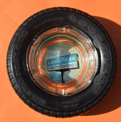 Antiguo Cenicero Goodyear Rueda 