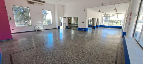 Imagen 8 de 30 de Estación De Servicio, Lavadero Y Locales Comerciales A La Venta En Victoria, Entre Ríos