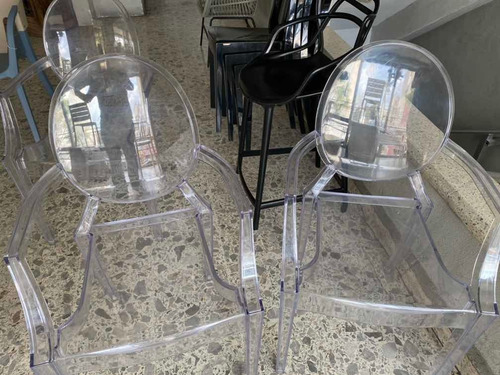 Imagen 3 de 6 de Silla Ghost Con Brazo Transparente Seminueva