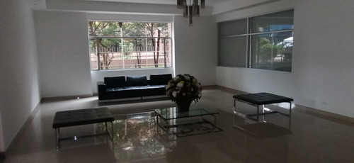 Apartamento En Arriendo Virrey, Bogota