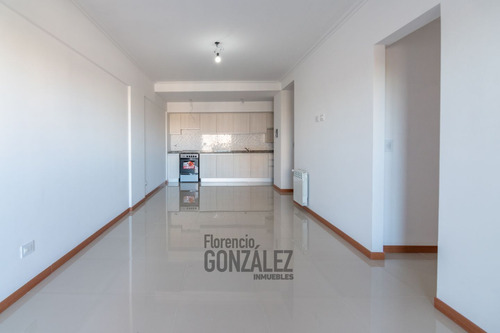 A Estrenar Al Frente-amplio Balcon