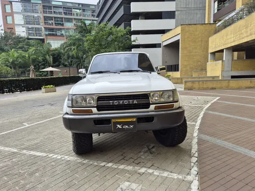 Toyota Burbuja LC80 4.5 VX FZJ80