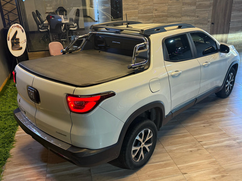 Fiat Toro 1.8 170 E-torq Evo Freedom At6