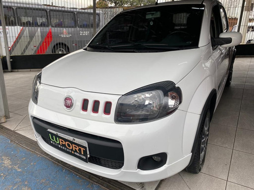 Imagem 1 de 15 de Fiat Uno 2014 1.4 Sporting Flex 5p