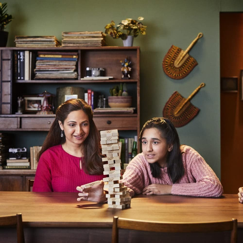 Imagen 7 de 10 de Juego de mesa Hasbro A2120 gaming jenga clásico de madera +6 años