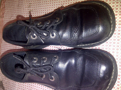 Zapatos Kikers Usados Talla 37