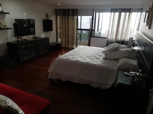 Apartamento En Venta En Los Balsos. Cod V10766