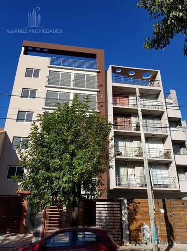 Imagen 2 de 6 de Departamento - Moron