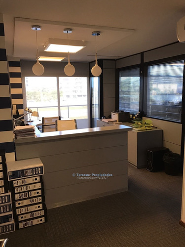 Venta O Alquiler Apartamento/ Oficina 3 Ambientes Carrasco