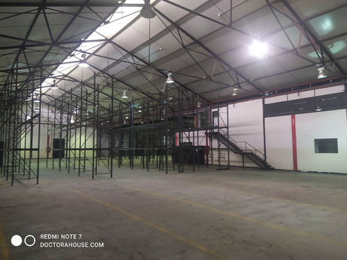 Espectacular Galpon 3.000m2 Av. Lebrún