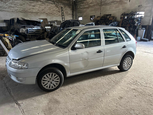 Volkswagen Gol Power 1.4n 5p Chocado Un Guardabarro Funciona