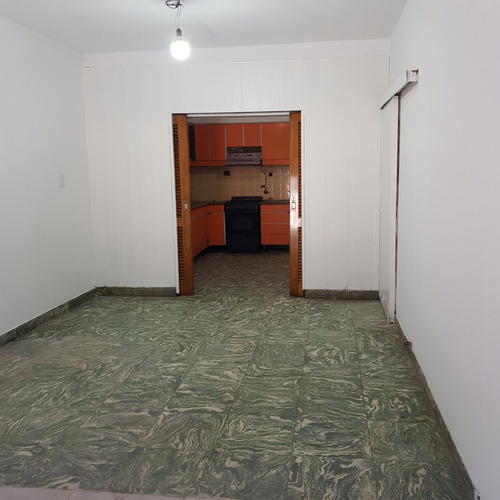 Venta Galpon + Locales Luzuriaga Permuta-financia