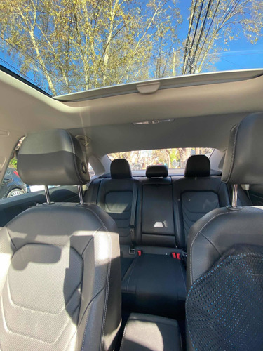 Imagen 13 de 17 de Volkswagen Vento 2019 1.4 Highline 150cv At