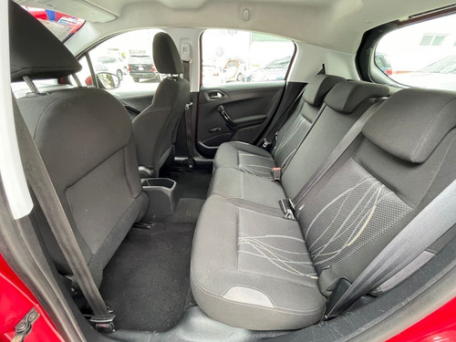 Imagen 10 de 10 de Peugeot 208 Allure 2014