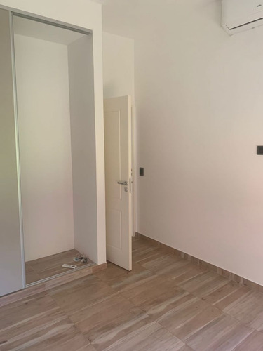 Imagen 8 de 17 de Casa A Estrenar - Praderas Luján - 5 Ambientes - Pileta