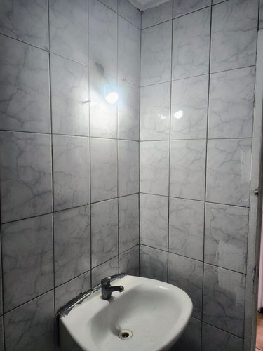 Casa Bismuto Metro Zapadores 3d 1b 2e Patio.