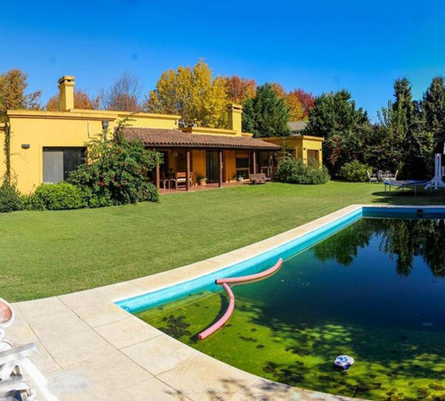 Increible Casa Country Los Alamos Ibarlucea