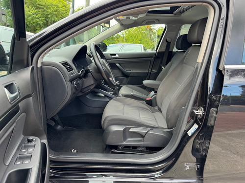 Volkswagen Vento 2.5 Advance 170cv
