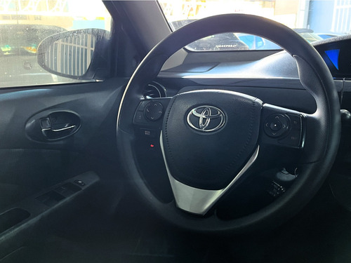 Toyota Etios 1.5 X PLUS SEDAN 16V FLEX 4P AUTOMÁTICO