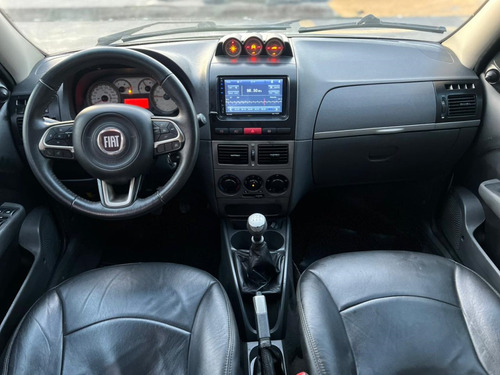 Fiat Palio 1.8 MPI ADVENTURE LOCKER WEEKEND 8V FLEX 4P MANUAL