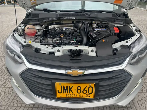 Chevrolet Onix 1.0T Premier Hatch At
