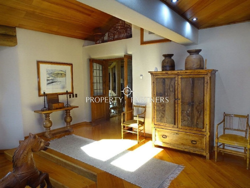 Lujosas Casas Con Orilla De Lago Villarrica