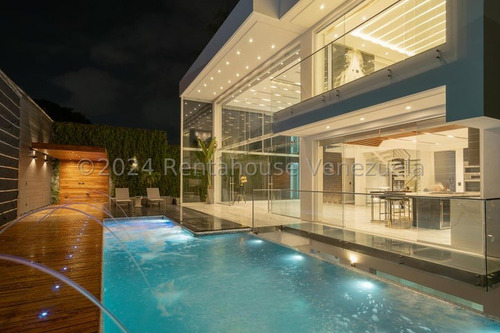 Casa (3 Niveles / De Revista / Remodelada ) Venta La Floresta Mls-24-14827